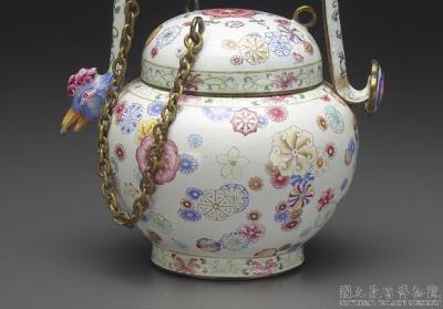 图片[2]-Painted enamel yu vessel with loop handle and floral decoration, Qing dynasty, Qianlong reign (1736-1795)-China Archive